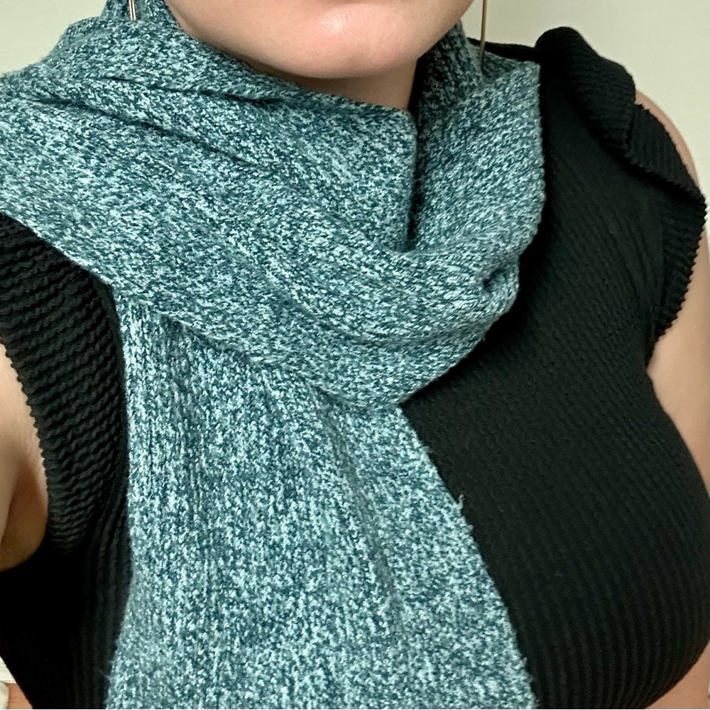 Blue Scarf 💙 - Picture 4 of 4